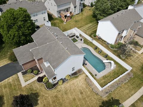 1615 Maureen Dr, Hoffman Estates, IL 60192 photo 8