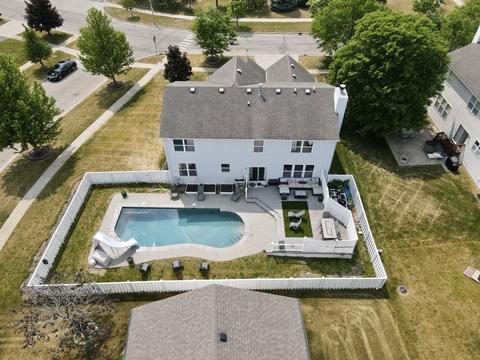 1615 Maureen Dr, Hoffman Estates, IL 60192 photo 4