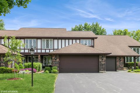 593 Cress Creek Ln, Crystal Lake, IL 60014