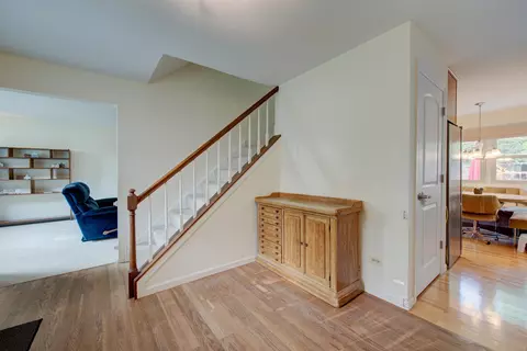 127 S Elroy Ave, Bartlett, IL 60103 photo 4