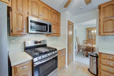 127 S Elroy Ave, Bartlett, IL 60103 photo 11