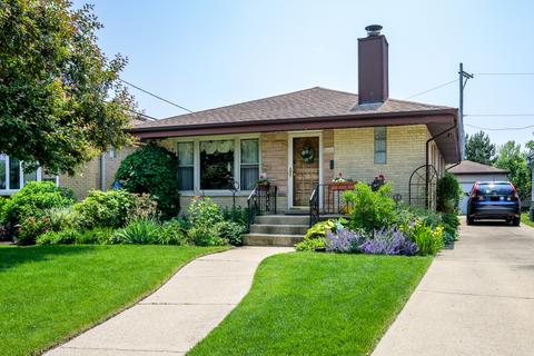 5551 W Rosedale Ave, Chicago, IL 60646