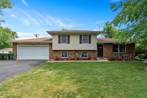 25156 W Maple St, Channahon, IL 60410