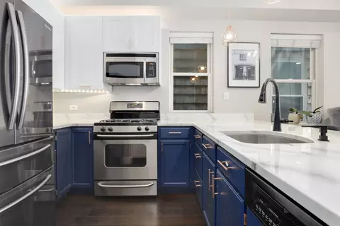 2904 N Racine Ave #2, Chicago, IL 60657 photo 4