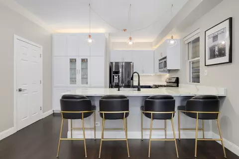 2904 N Racine Ave #2, Chicago, IL 60657 photo 3
