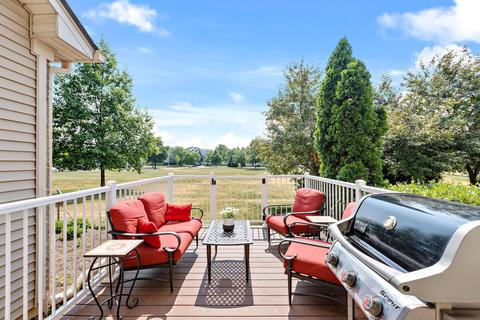 954 Oak Ridge Blvd, Elgin, IL 60120 photo 17