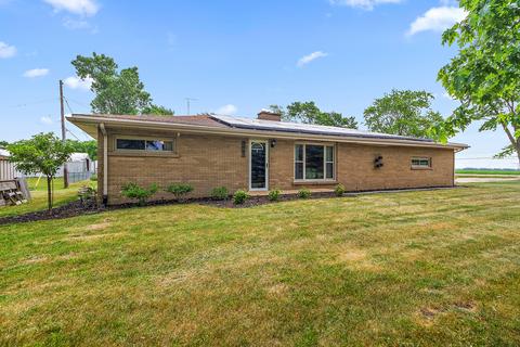 1981 W 2000s Rd, Kankakee, IL 60901