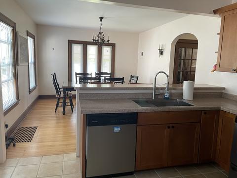 209 E Van Buren St, Ohio, IL 61349 photo 10