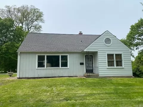 704 N Chicago Ave, Arlington Heights, IL 60005