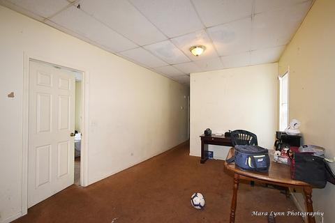 652 Hammond Ave, Aurora, IL 60506 photo 3
