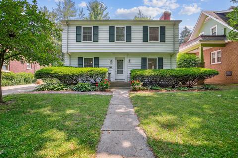209 W Michigan Ave, Urbana, IL 61801