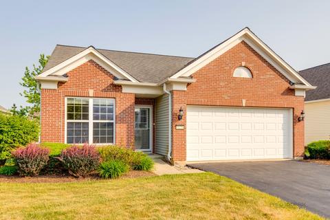 3275 Comstock Ct, Mundelein, IL 60060