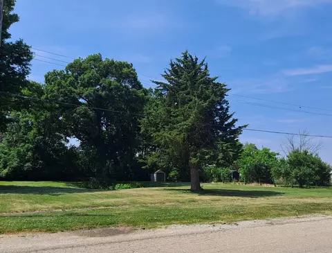 217 E Caroline St, Spring Valley, IL 61362
