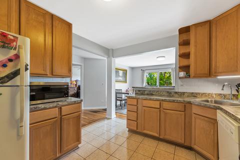 9460 Dee Rd #204D, Des Plaines, IL 60016 photo 11