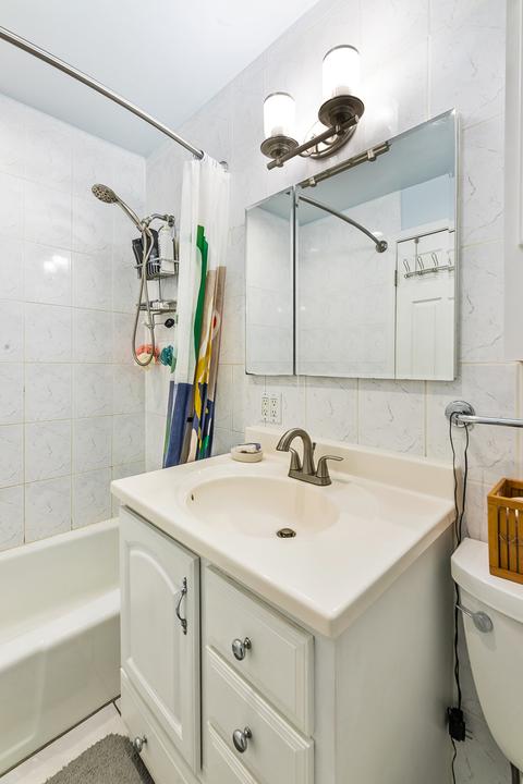9460 Dee Rd #204D, Des Plaines, IL 60016 photo 15