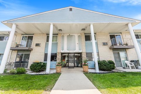 9460 Dee Rd #204D, Des Plaines, IL 60016