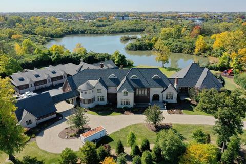 125 Breakenridge Farm Rd, Oak Brook, IL 60523