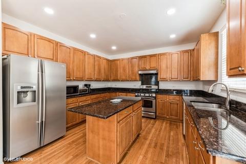 617 Versailles Dr, Bartlett, IL 60103 photo 7