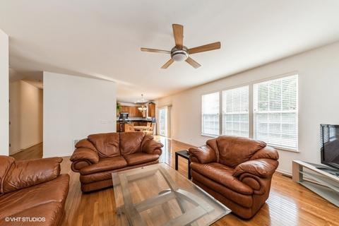 617 Versailles Dr, Bartlett, IL 60103 photo 14