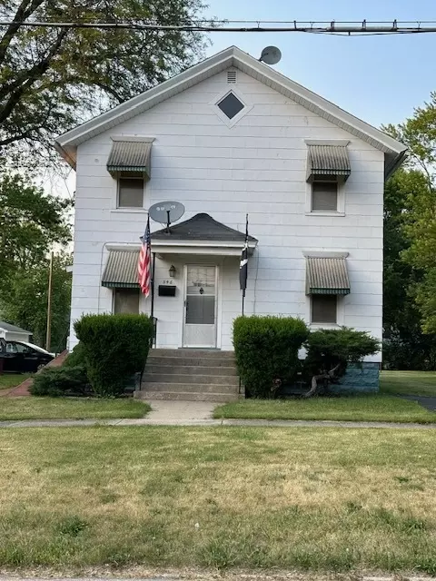 546 E 12th St, Lockport, IL 60441