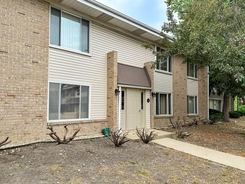 1770 Robin Ln #D, Hoffman Estates, IL 60169 photo 2