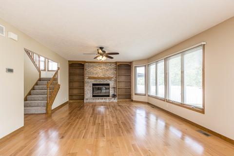 3214 Eagle Crest Rd, Bloomington, IL 61704 photo 12