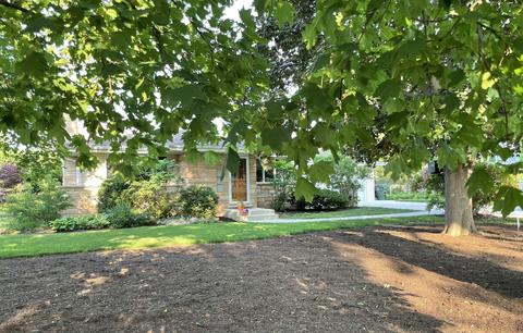 3106 Bellwood Ln, Glenview, IL 60026