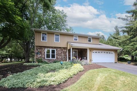 4 N666 Osage Dr, Campton Hills, IL 60175