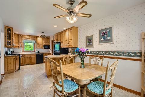 1450 Easy St, Elgin, IL 60123 photo 7