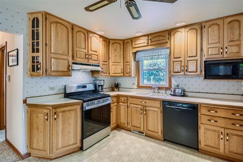 1450 Easy St, Elgin, IL 60123 photo 6