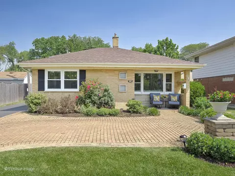 1211 W 47th St, La Grange, IL 60525