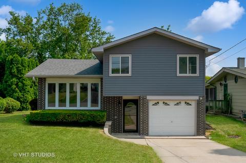 33121 N Cove Rd, Grayslake, IL 60030
