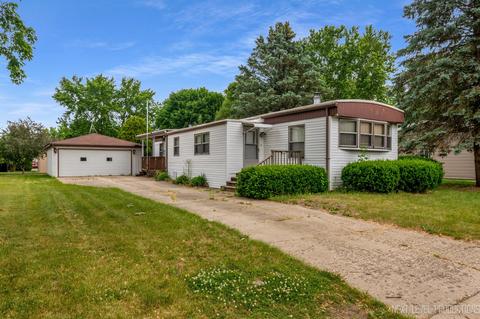 101 Oak St, Sandwich, IL 60548