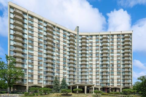 40 N Tower Rd #4D, Oak Brook, IL 60523