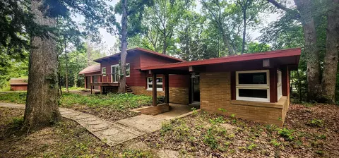 92 Cr 2000 N, Mahomet, IL 61853