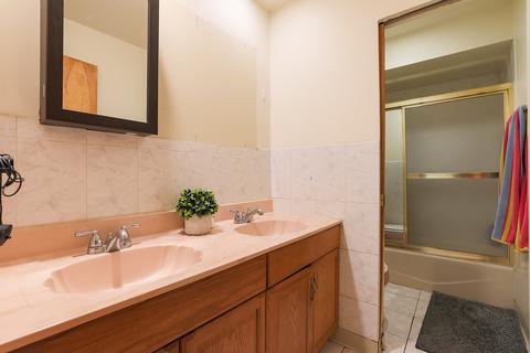 9461 Dee Rd, Des Plaines, IL 60016 photo 11