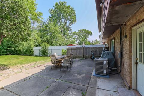 9461 Dee Rd, Des Plaines, IL 60016 photo 24