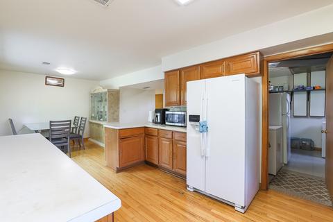 9461 Dee Rd, Des Plaines, IL 60016 photo 19