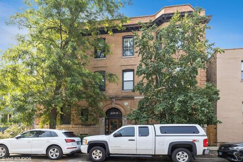 1049 W Montana St #2, Chicago, IL 60614