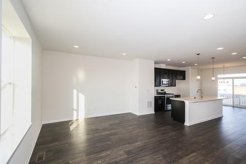 1032 E Oakton St, Des Plaines, IL 60018 photo 8