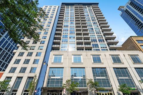1305 S Michigan Ave #2002, Chicago, IL 60605