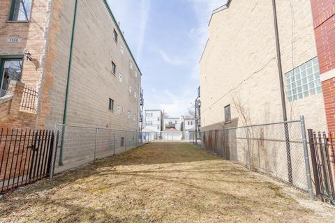 1132 N Mozart St, Chicago, IL 60622