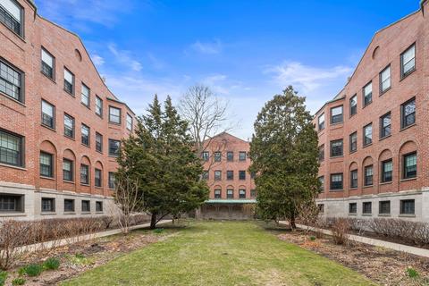 2505 Prairie Ave #3L, Evanston, IL 60201