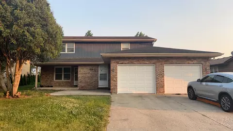 308 Maple St, Sugar Grove, IL 60554