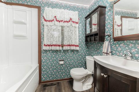 219 Scott St, Chenoa, IL 61726 photo 22