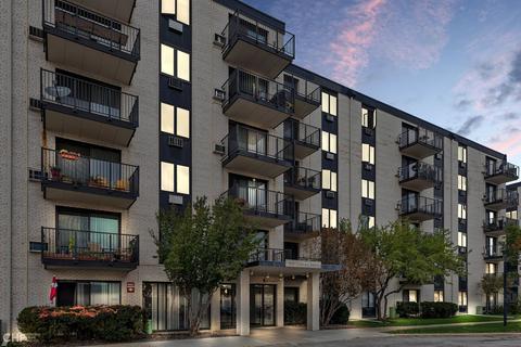 9128 W Terrace Dr #5E, Niles, IL 60714