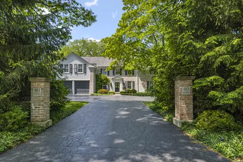 40 N Sheridan Rd, Lake Forest, IL 60045