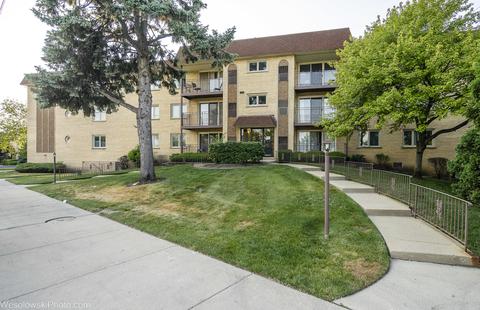 6440 W Devon Ave #209, Chicago, IL 60631