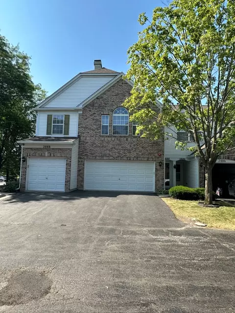 2890 Stonewater Dr, Naperville, IL 60564