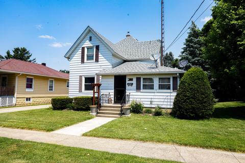 503 W Burbank St, Harvard, IL 60033